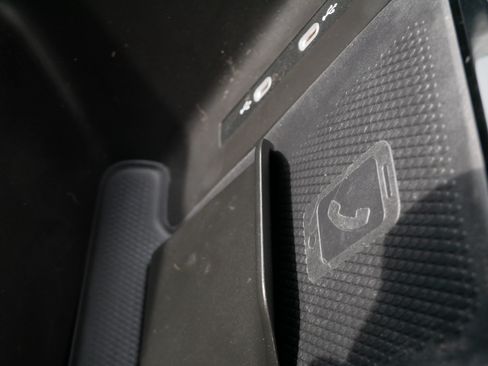 Certified 2023 Volkswagen ID.4 Pro S AWD/4WD image 31