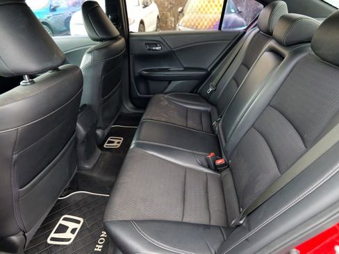 Used 2016 Honda Accord Sport image 25