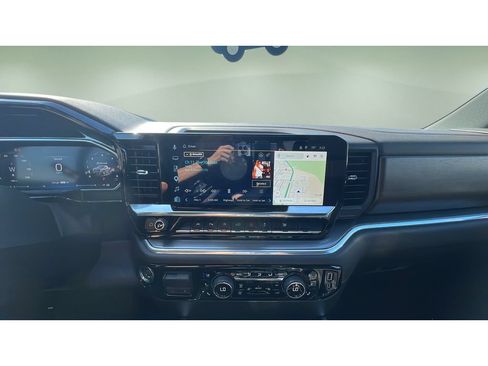 Certified 2026 Chevrolet Silverado 1500 High Country w/ High Country Premium Package AWD/4WD image 17