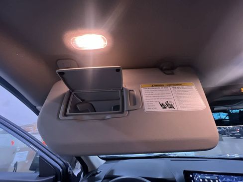 Used 2024 Nissan Rogue SL w/ SL Premium Package image 34