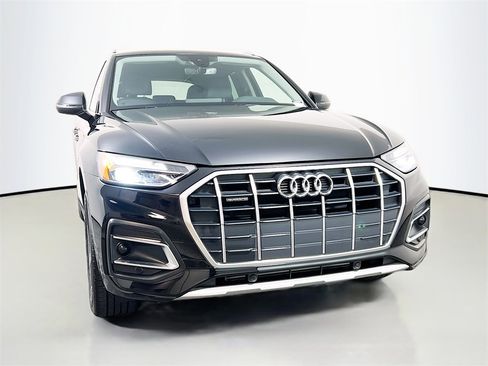 Used 2024 Audi Q5 2.0T Premium image 2