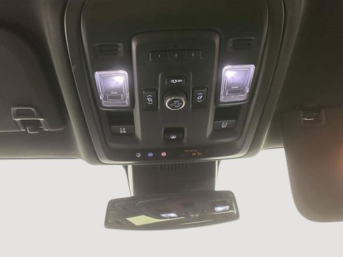 Used 2024 GMC Yukon AT4 image 32