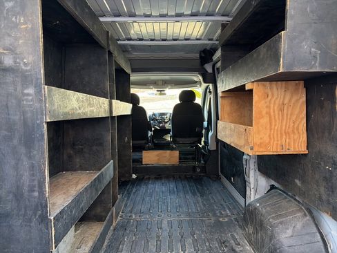 Used 2017 RAM ProMaster 2500 w/ Interior Convenience Group image 18