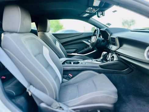 Used 2020 Chevrolet Camaro LT RWD image 16