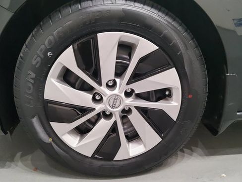 Used 2024 Nissan Altima 2.5 S image 39