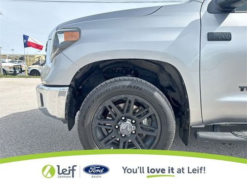 Used 2020 Toyota Tundra SR5 w/ SR5 Leather Package image 23