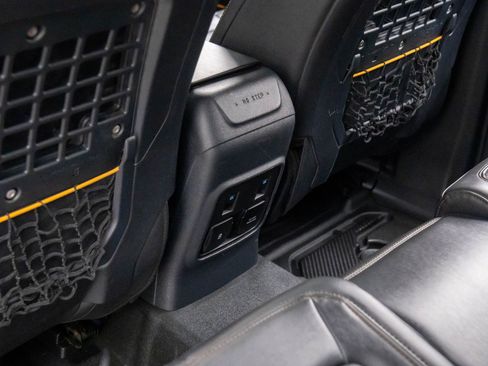 Used 2022 Ford Bronco Badlands w/ Sasquatch Package image 16