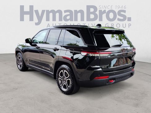Used 2022 Jeep Grand Cherokee Trailhawk w/ ADV Protech Group II AWD/4WD image 5