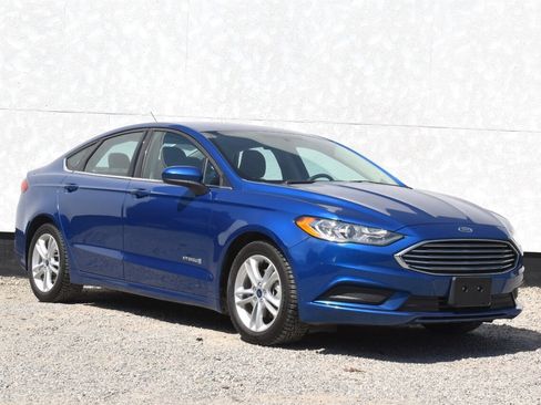 Used 2018 Ford Fusion S FWD image 1