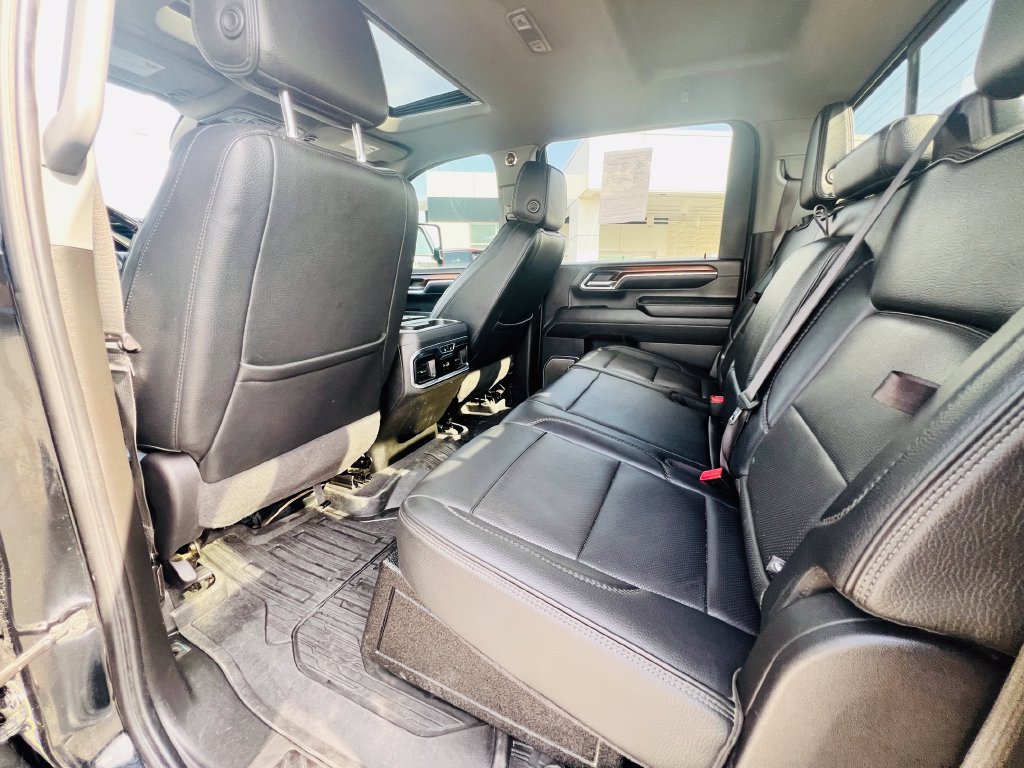 Used 2024 GMC Sierra 3500 Denali w/ Denali Reserve Package AWD/4WD image 33