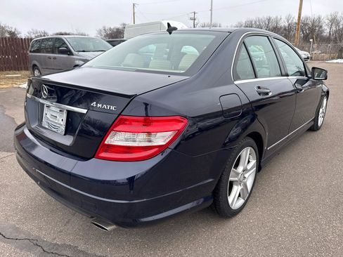 Used 2011 Mercedes-Benz C 300 4MATIC Sedan image 5