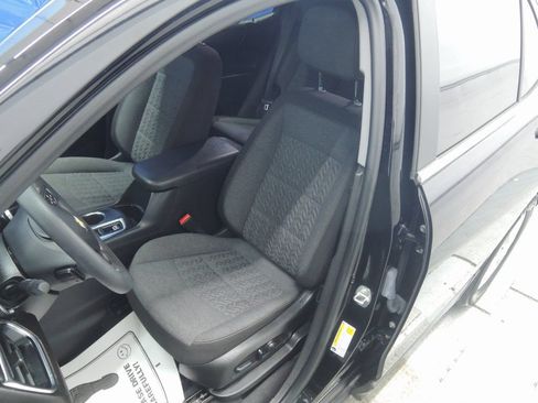 Used 2024 Chevrolet Equinox LT FWD image 5
