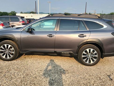 Used 2025 Subaru Outback Limited XT w/ Popular Package #2 AWD/4WD image 7