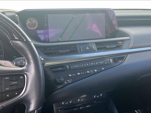 Used 2019 Lexus ES 350 image 7
