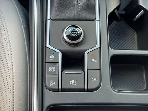 Used 2025 Kia Sorento EX FWD image 50
