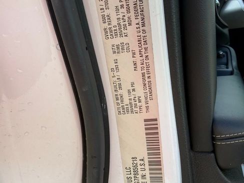 Used 2023 Jeep Grand Cherokee L Laredo image 25