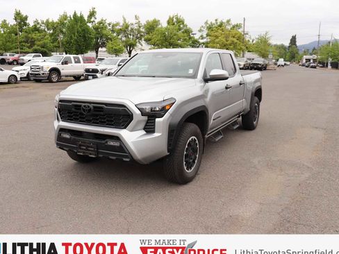 Used 2024 Toyota Tacoma TRD Off-Road w/ TRD Off Road Upgrade Package AWD/4WD image 1