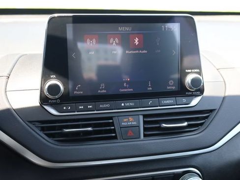 Used 2020 Nissan Altima 2.0 SR FWD image 19