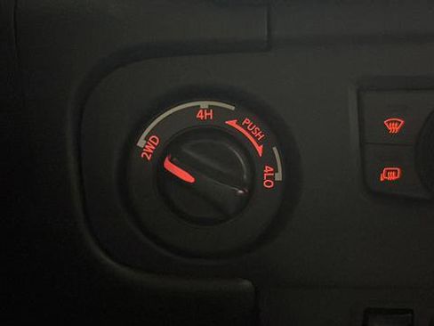 Used 2025 Nissan Frontier SL AWD/4WD image 42