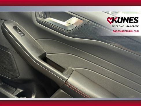 Used 2025 Ford Escape ST-Line AWD/4WD image 36