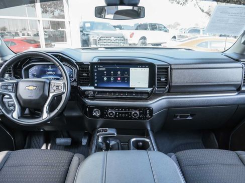 Used 2023 Chevrolet Silverado 1500 LT w/ Z71 Off-Road Package AWD/4WD image 24