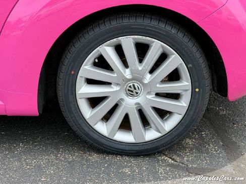 Used 2009 Volkswagen Beetle Convertible FWD image 41