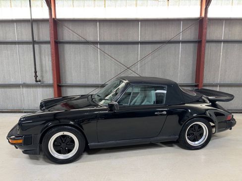 Used 1987 Porsche 911 Carrera RWD image 2