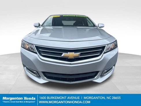 Used 2016 Chevrolet Impala LT image 2
