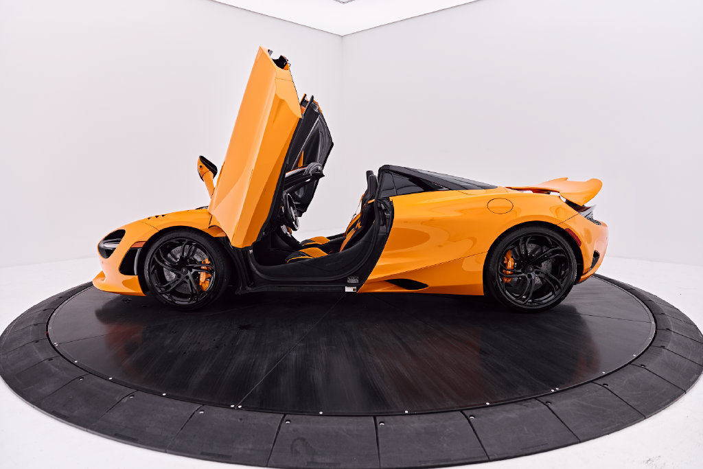 Used 2025 McLaren 750S Spider RWD image 26