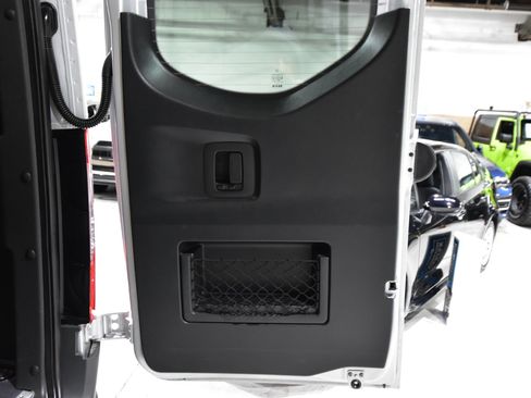 Used 2021 Mercedes-Benz Sprinter 2500 image 46