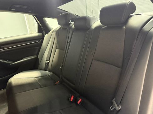 Used 2021 Honda Accord Sport image 13