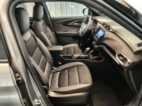 Used 2023 Chevrolet TrailBlazer RS w/ Sun and Liftgate Package image 26