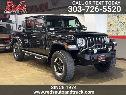 Used 2023 Jeep Gladiator Overland w/ Cold Weather Group AWD/4WD image 1
