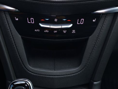 Certified 2024 Cadillac XT6 Luxury w/ LPO, Floor Liner Package FWD image 29