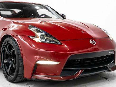 Used 2015 Nissan 370Z NISMO image 18