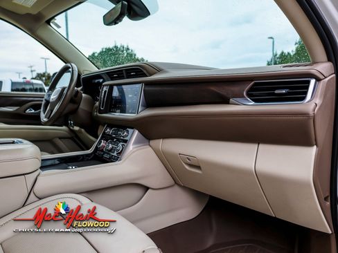 Used 2021 GMC Yukon Denali w/ Denali Ultimate Package image 16