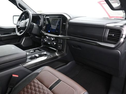 New 2024 Ford F150 Lariat w/ Equipment Group 502A High image 19