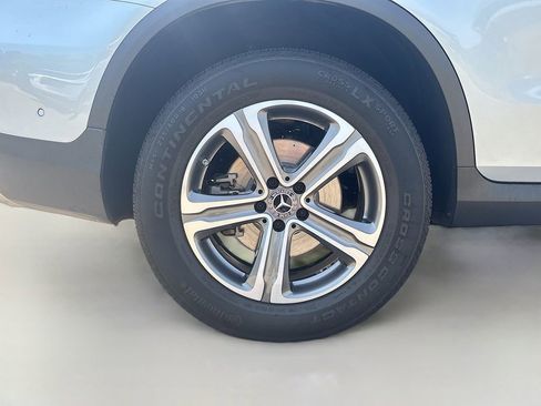 Used 2022 Mercedes-Benz GLC 300 4MATIC w/ Driver Assistance Package image 14