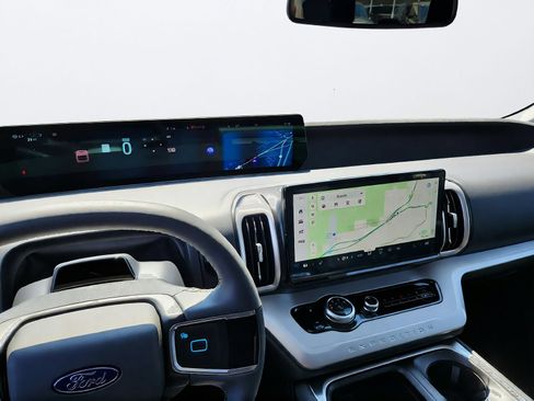 New 2026 Ford Expedition Active AWD/4WD image 20
