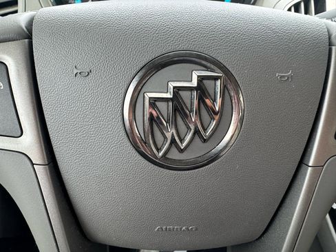 Used 2013 Buick LaCrosse Base image 19