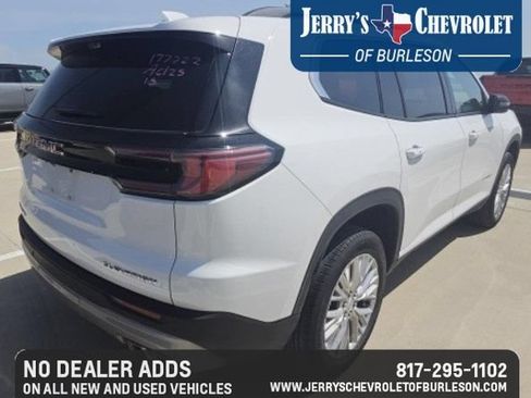 Used 2026 GMC Acadia Elevation w/ Elevation Premium Package FWD image 6