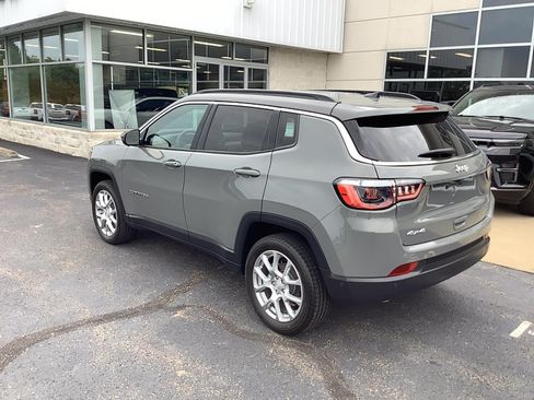 Certified 2024 Jeep Compass Latitude AWD/4WD image 6