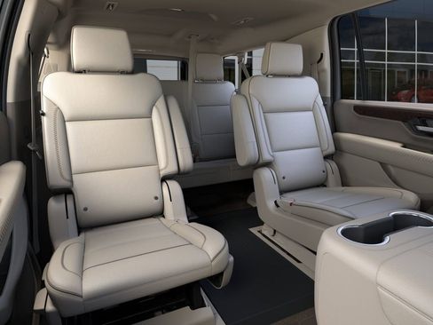 New 2026 GMC Yukon XL Denali w/ Denali Reserve Package AWD/4WD image 17