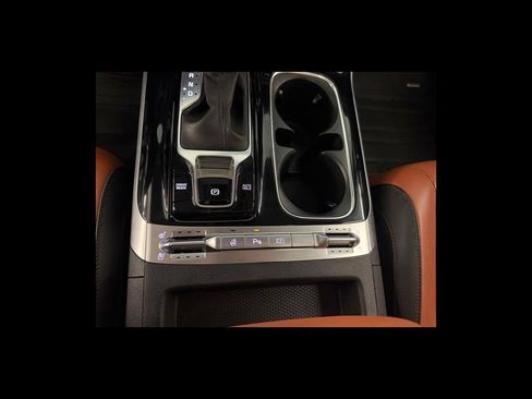 Used 2024 Kia Carnival SX Prestige FWD image 24