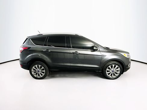 Used 2018 Ford Escape Titanium image 10