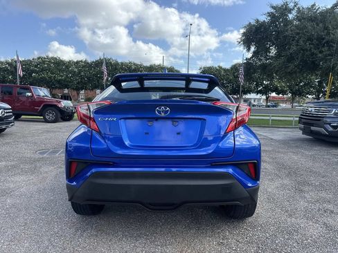 Used 2018 Toyota C-HR XLE FWD image 7