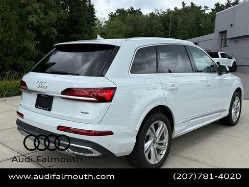 Used 2022 Audi Q7 3.0T Premium Plus w/ Premium Plus Package AWD/4WD image 11