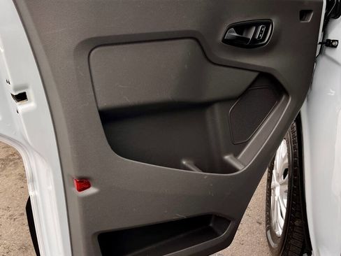 Used 2023 Ford Transit 350 XLT image 14