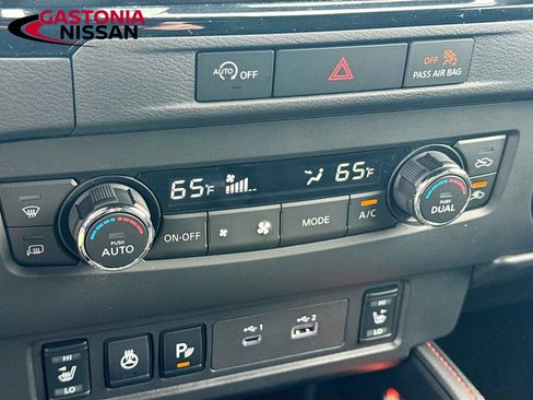 Used 2024 Nissan Frontier Pro-X w/ Pro Convenience Package RWD image 21