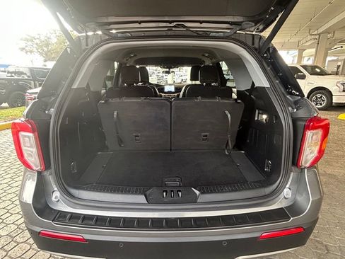 Used 2022 Ford Explorer XLT w/ Equipment Group 202A image 30